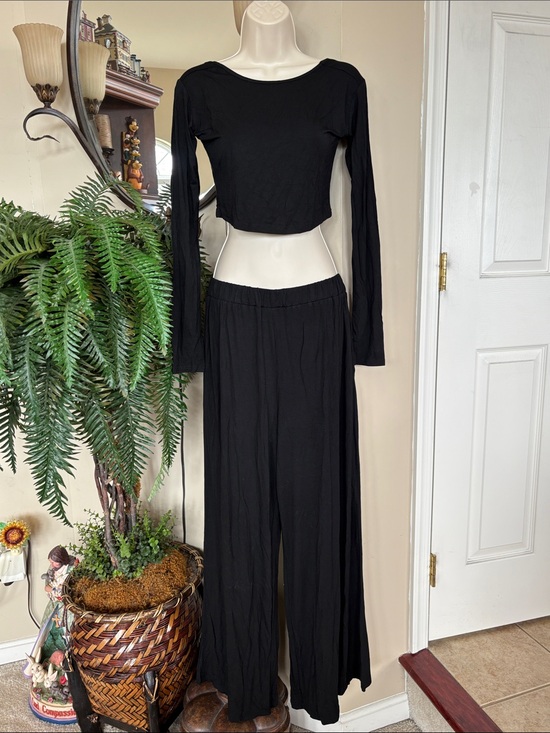 Pants - Brand New Black Rayon Stretch Two-Piece Lounge Set Long Sleeve Crop Top & Pants